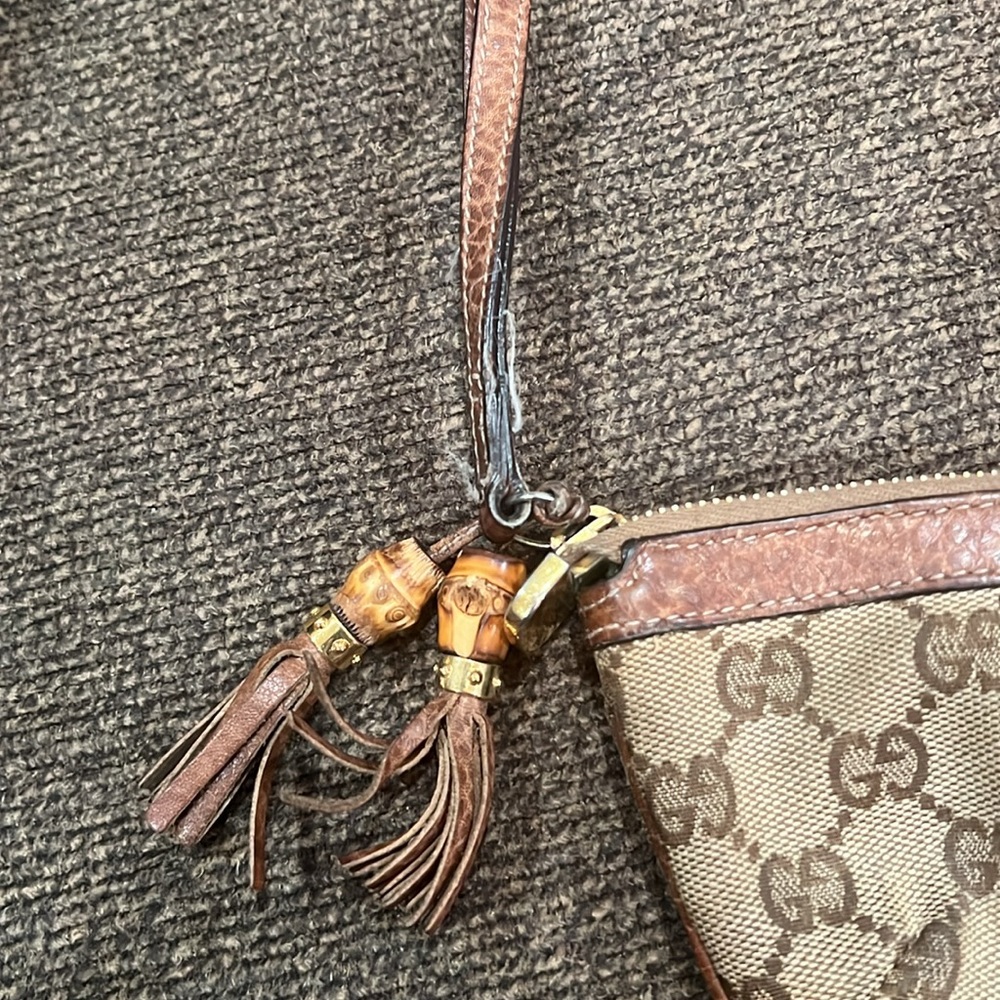 Gucci Vintage Guccissima Brown Leather Bamboo Wristlet. - Picture 8 of 11
